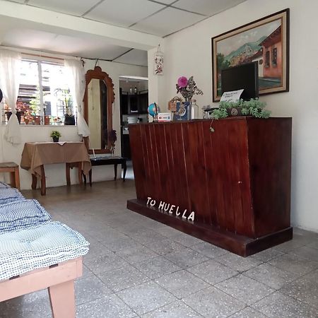 Huellas Hostal Antigua Kültér fotó