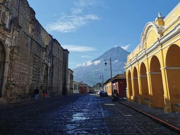 Huellas Hostal Antigua Kültér fotó