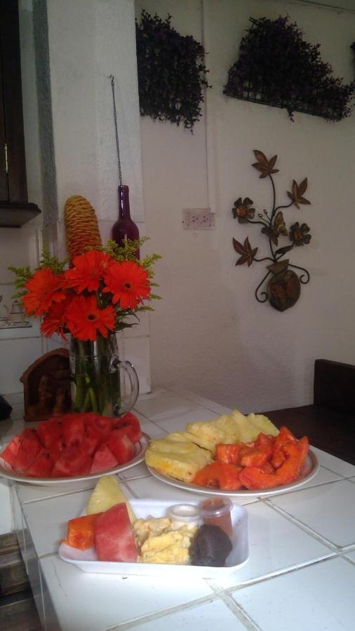 Huellas Hostal Antigua Kültér fotó
