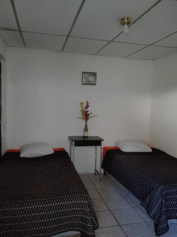 Huellas Hostal Antigua Kültér fotó