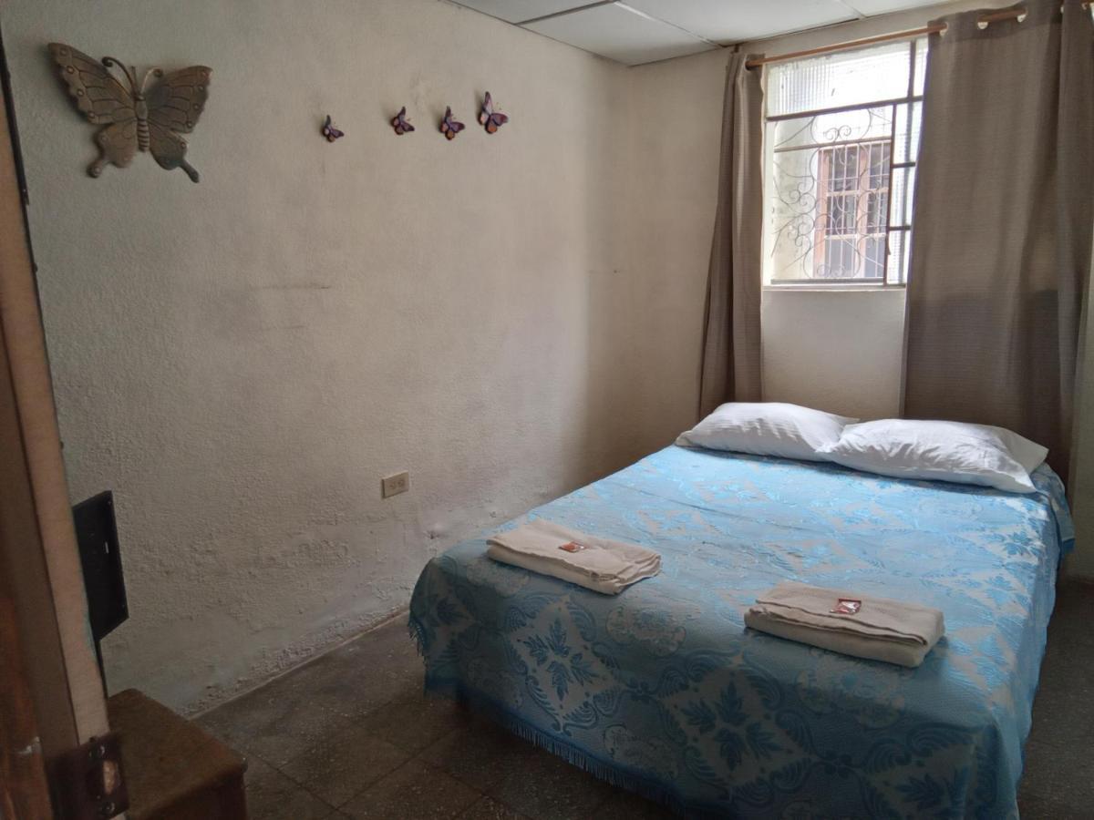 Huellas Hostal Antigua Kültér fotó